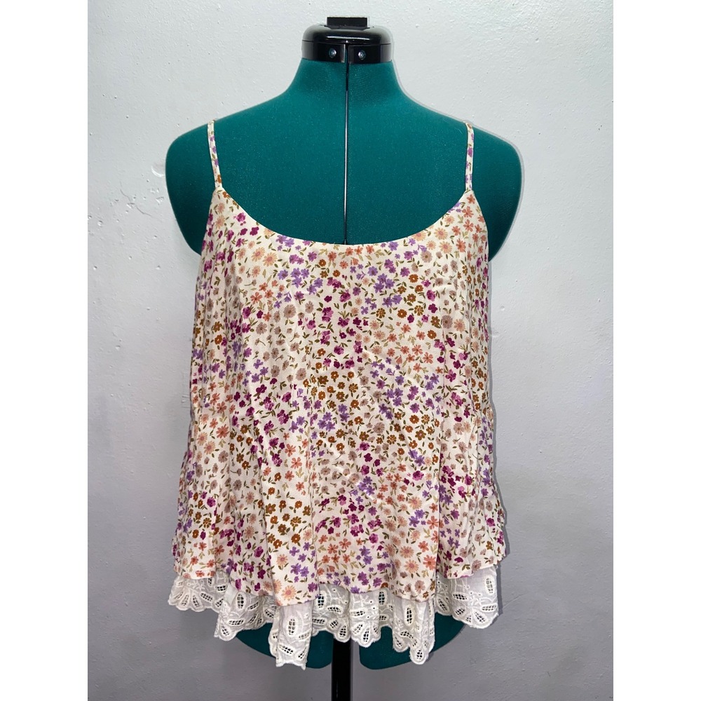 Hem & Thread Boho Ditsy Floral Eyelet Lace Trim Tiered Fairy Cami Tank Top NWT M - Picture 3 of 10